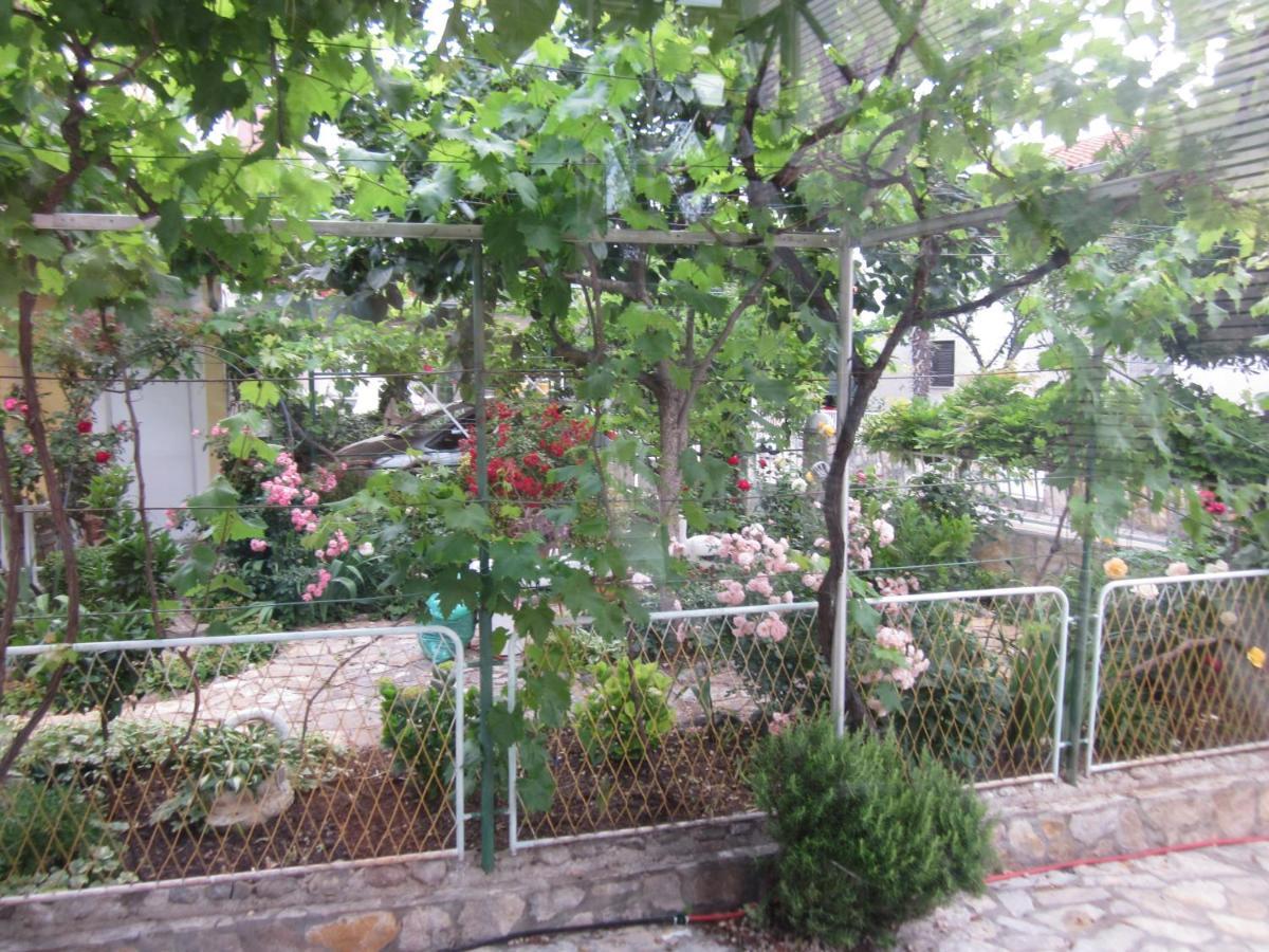 Gaestehaus Mimesis Vodice Esterno foto